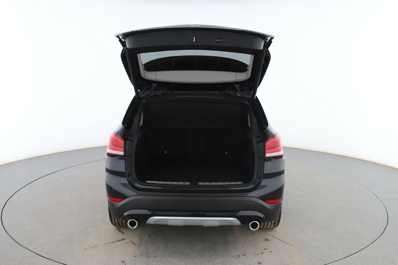 Foto BMW X1 16