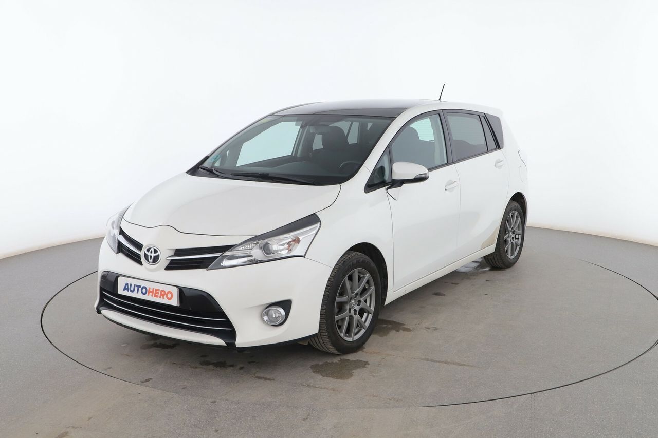 Foto Toyota Corolla Verso 1