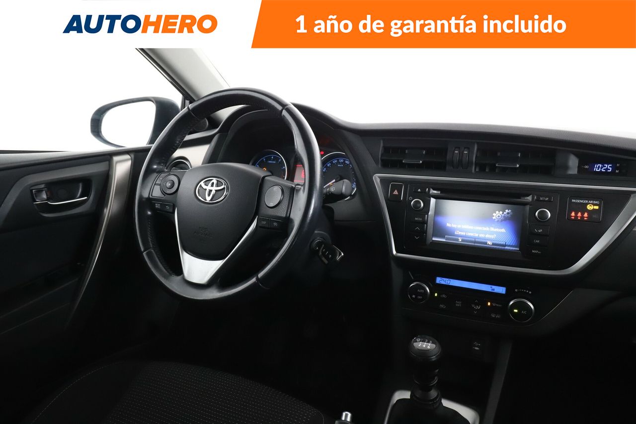 Foto Toyota Auris 13
