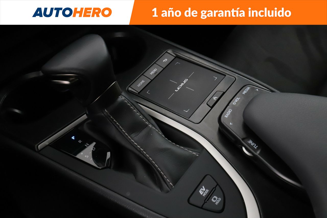 Foto Lexus UX 31