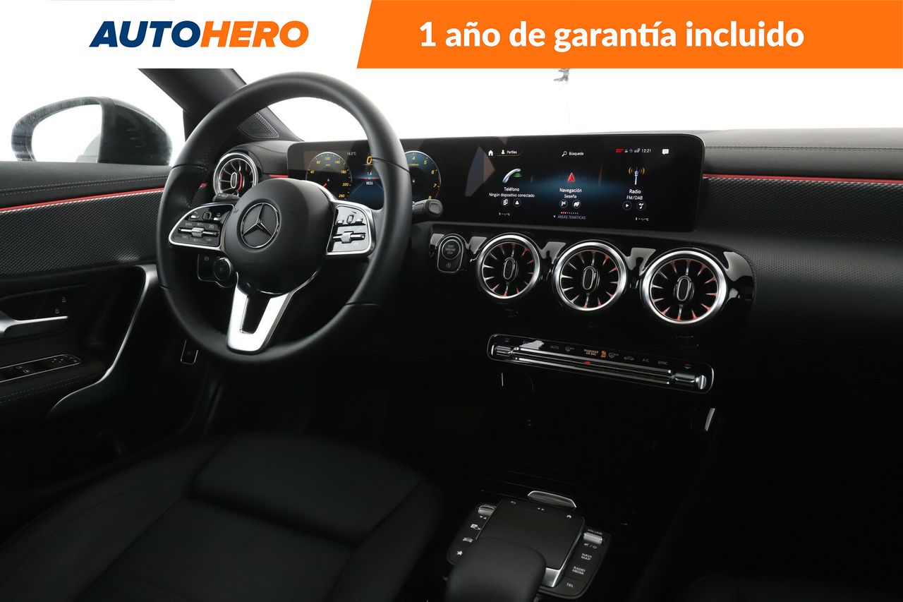 Foto Mercedes-Benz Clase CLA 14