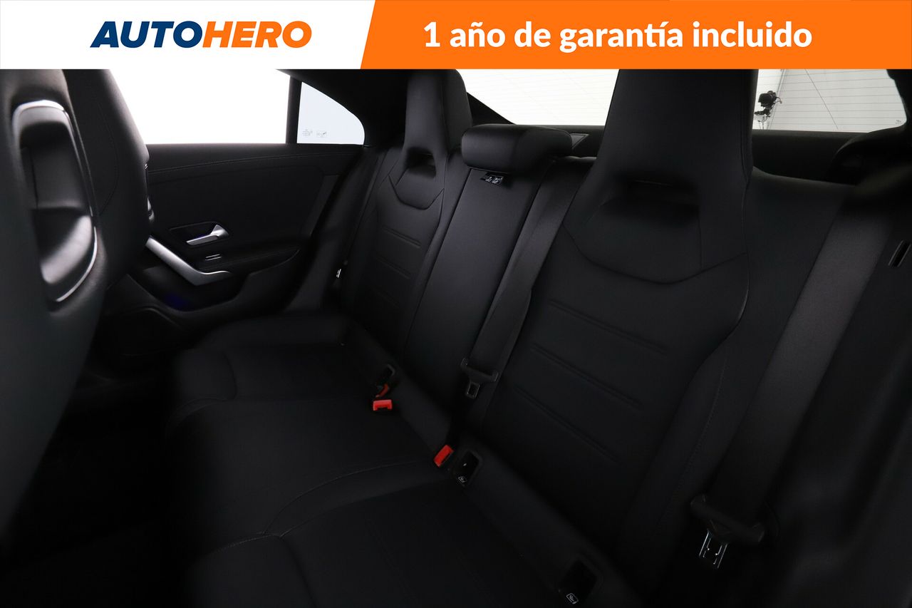 Foto Mercedes-Benz Clase CLA 15