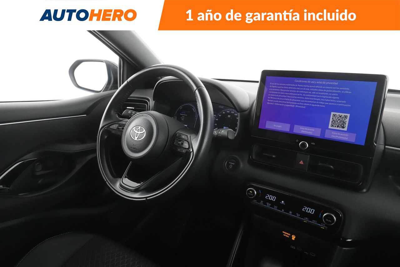 Foto Toyota Yaris 13