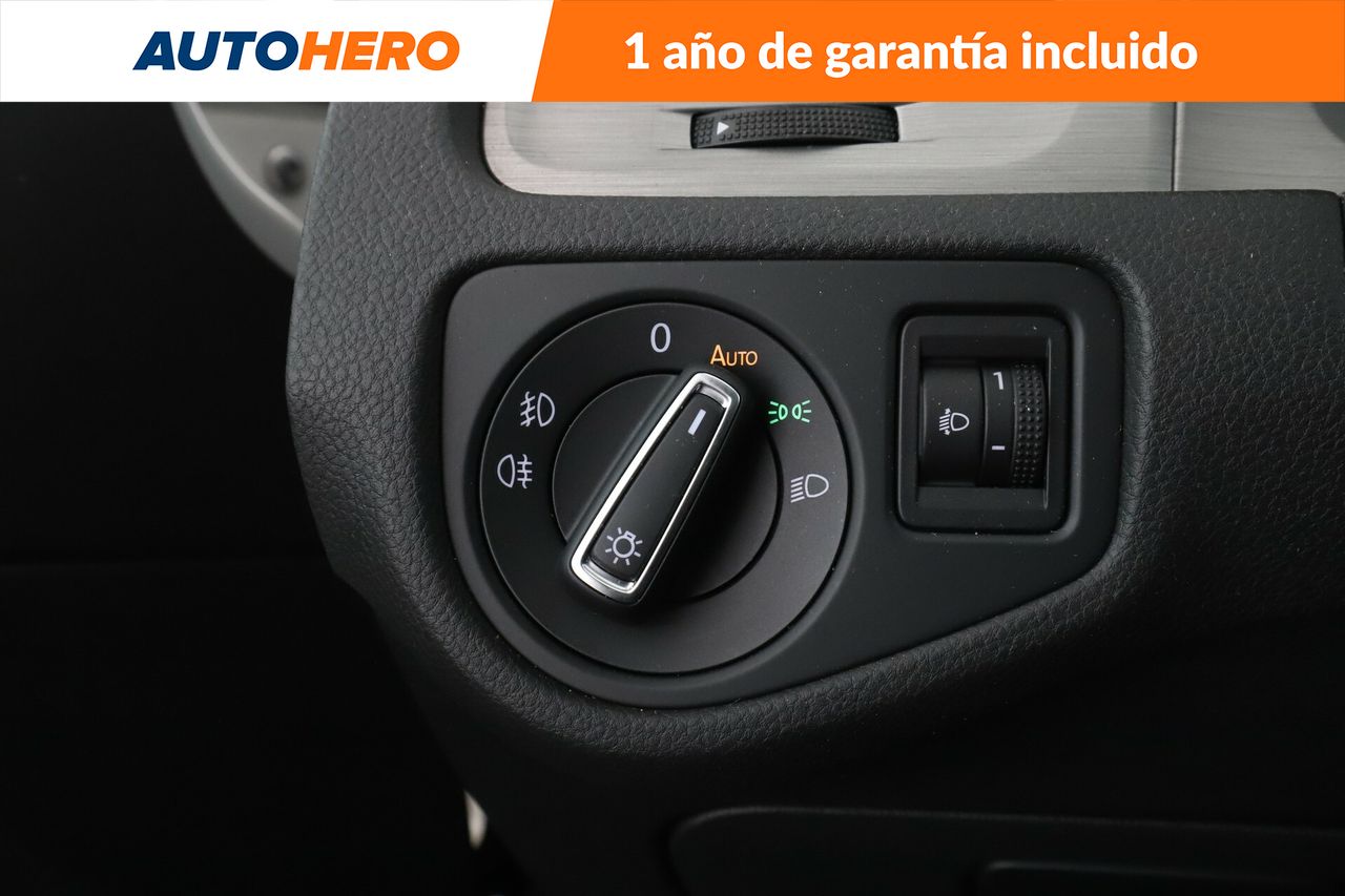 Foto Volkswagen Golf 24