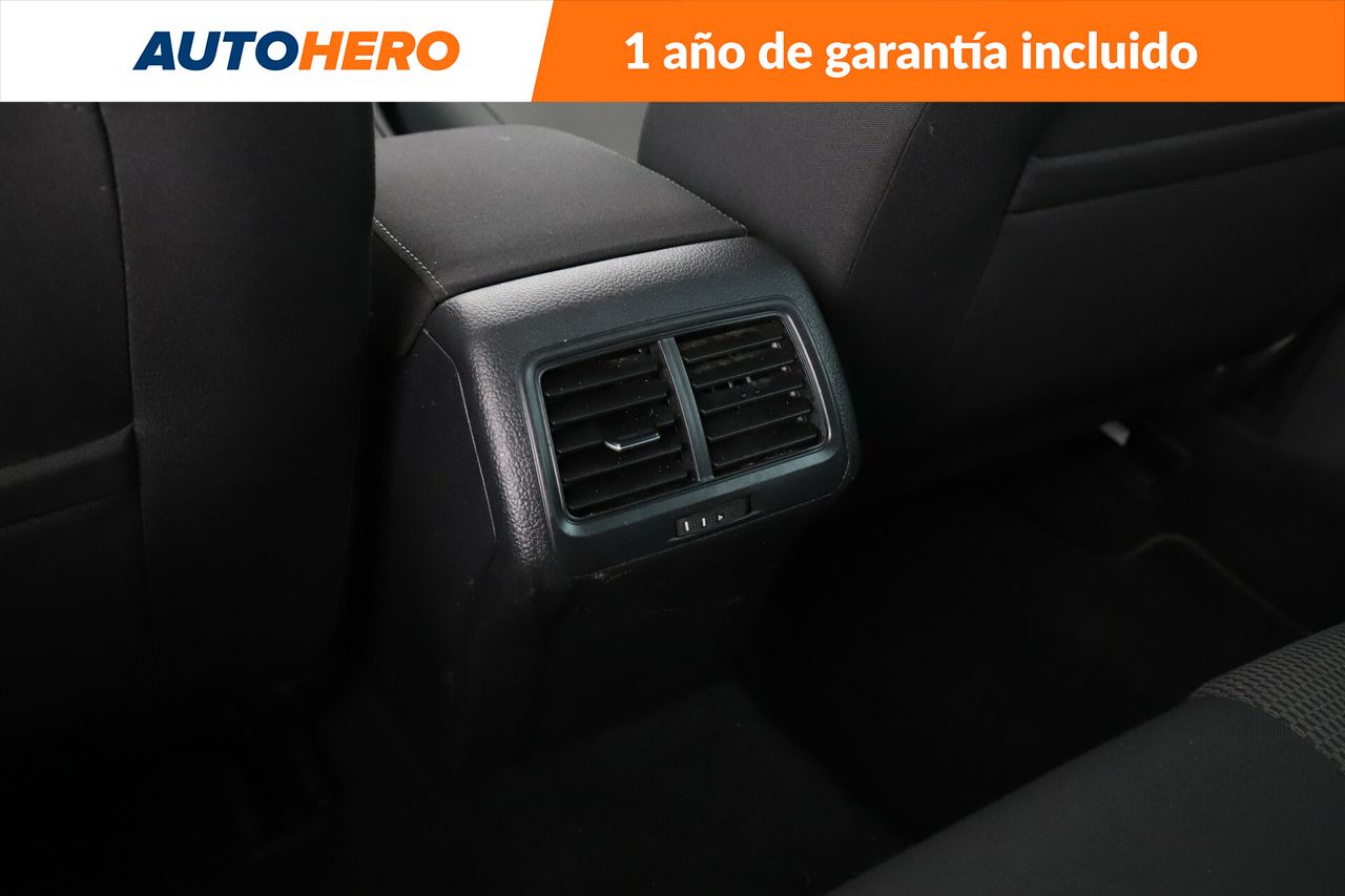Foto Volkswagen Golf 25