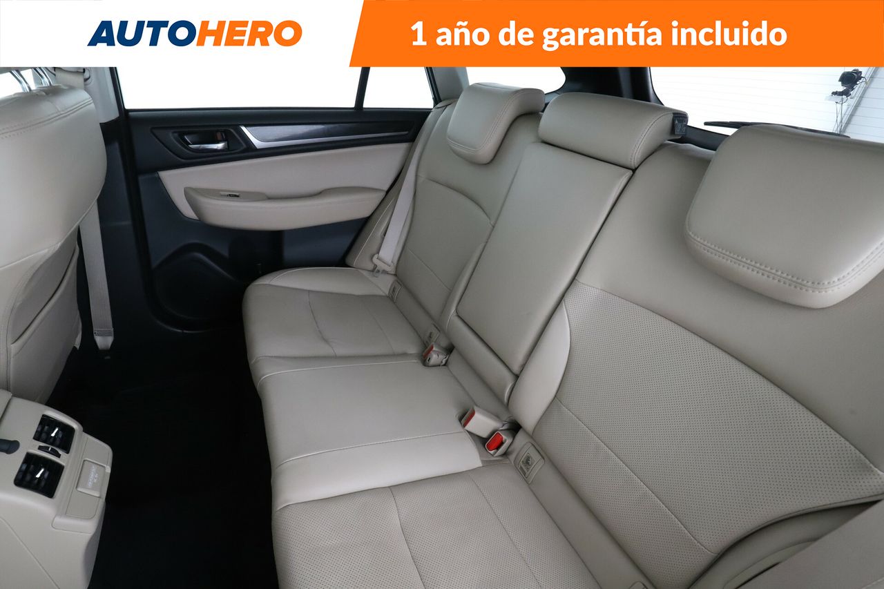 Foto Subaru Outback 14