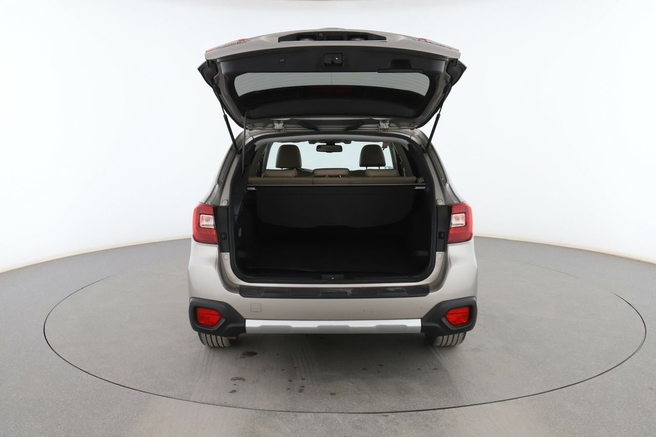 Foto Subaru Outback 16