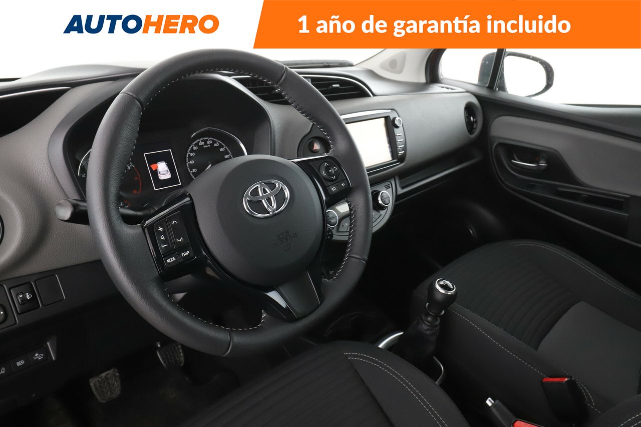 Foto Toyota Yaris 11