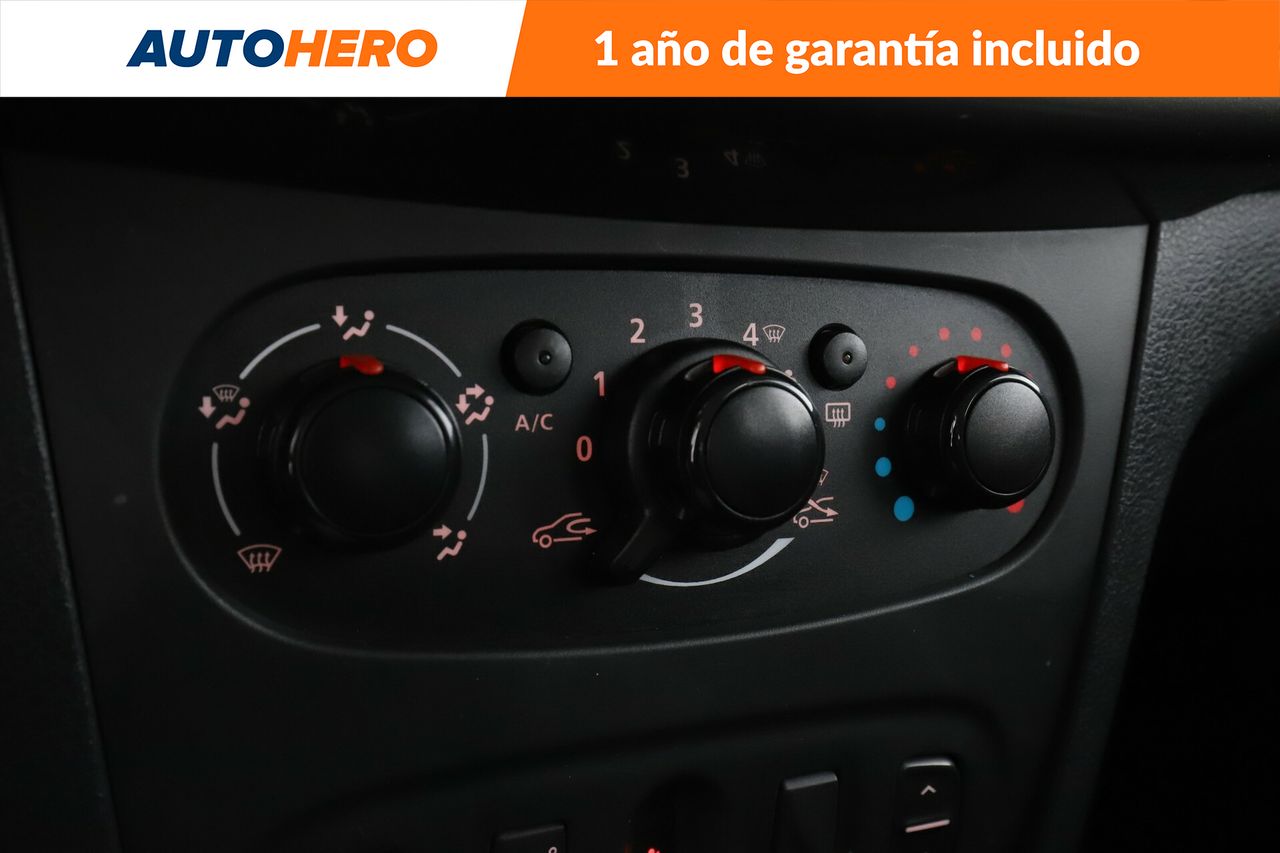 Foto Dacia Sandero 24