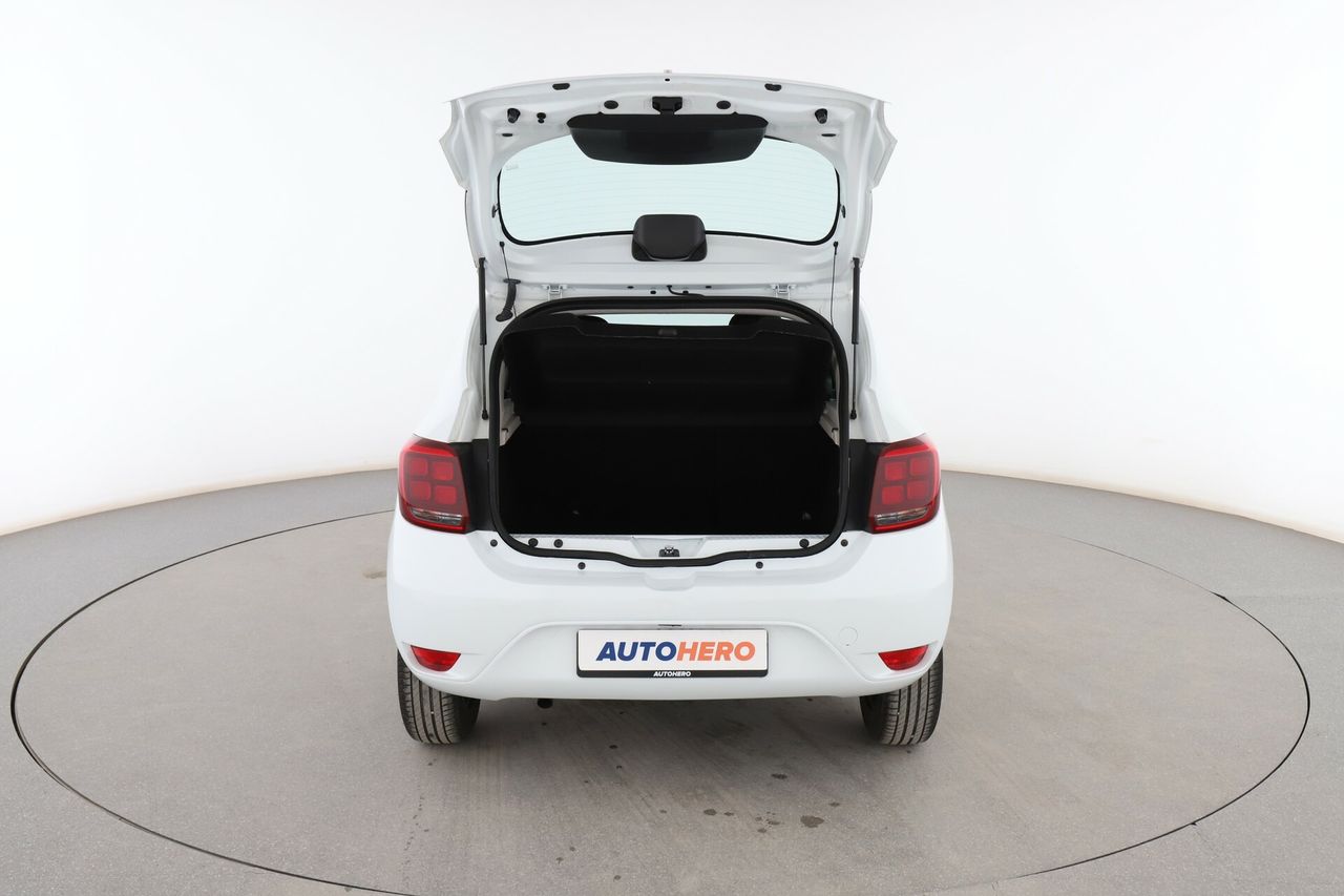 Foto Dacia Sandero 16