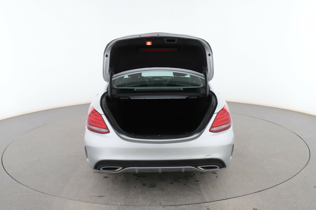 Foto Mercedes-Benz Clase C 16