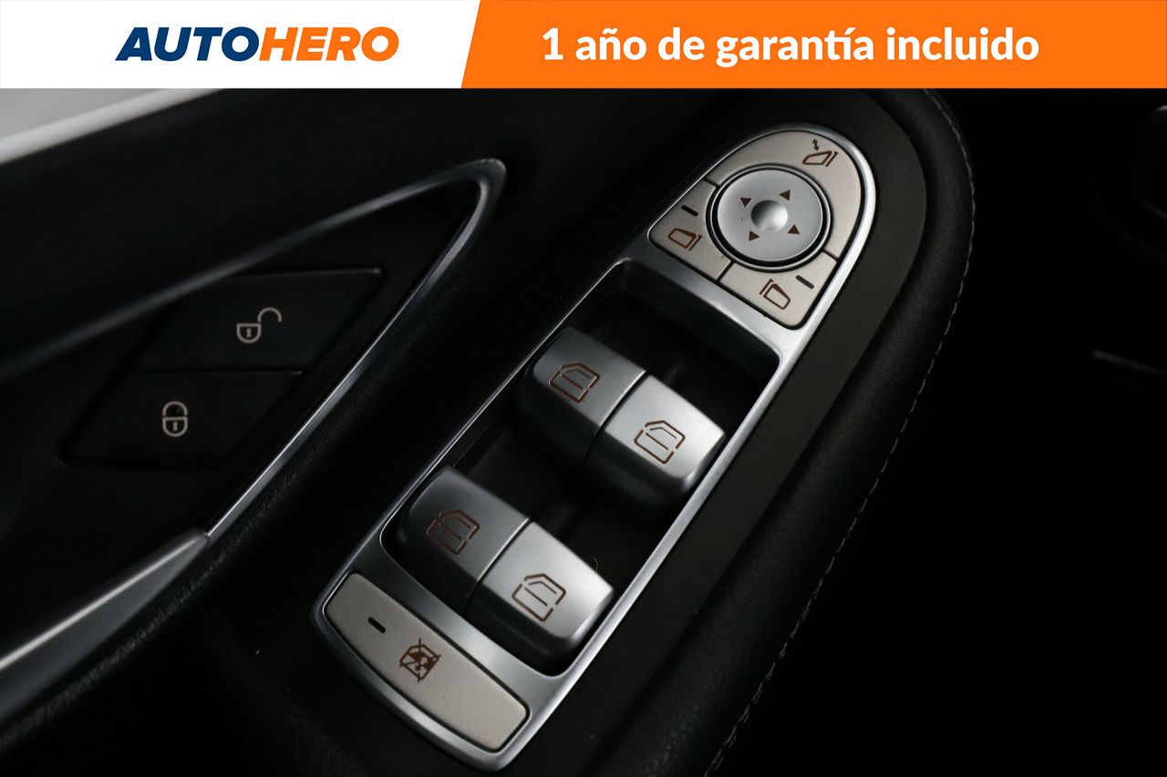 Foto Mercedes-Benz Clase C 33