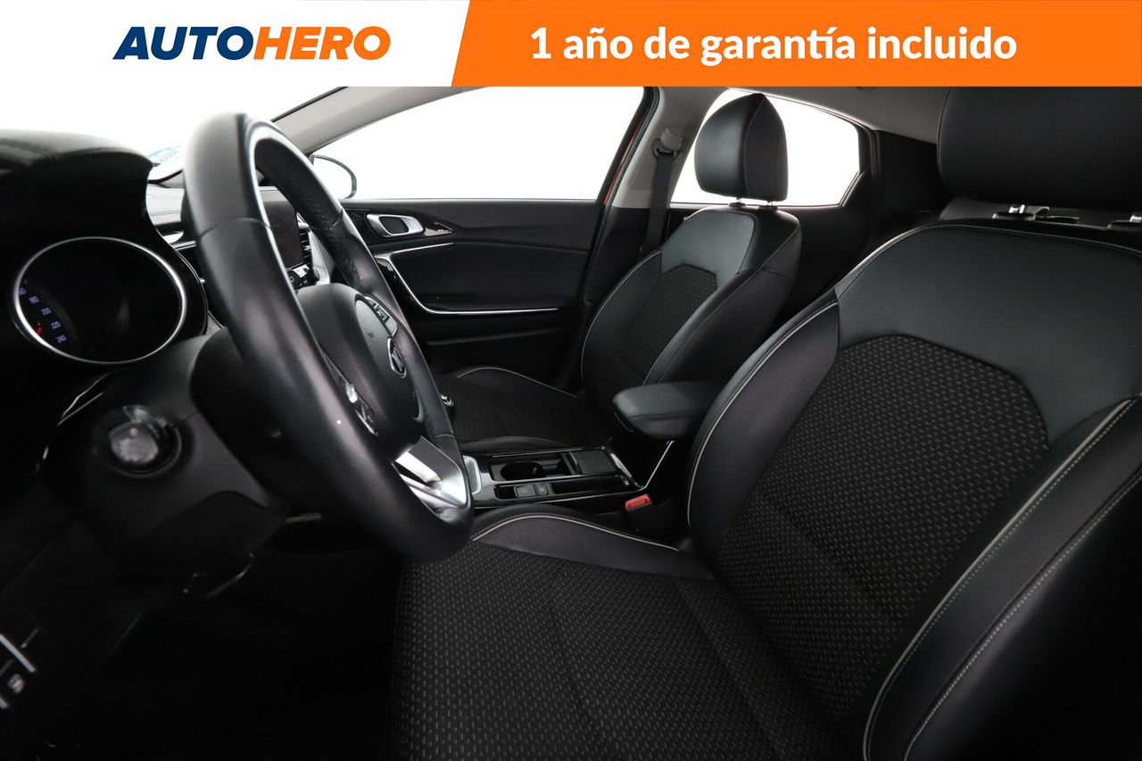 Foto Kia XCeed 11