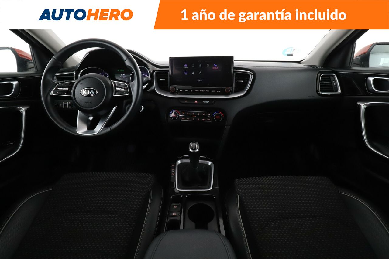 Foto Kia XCeed 13