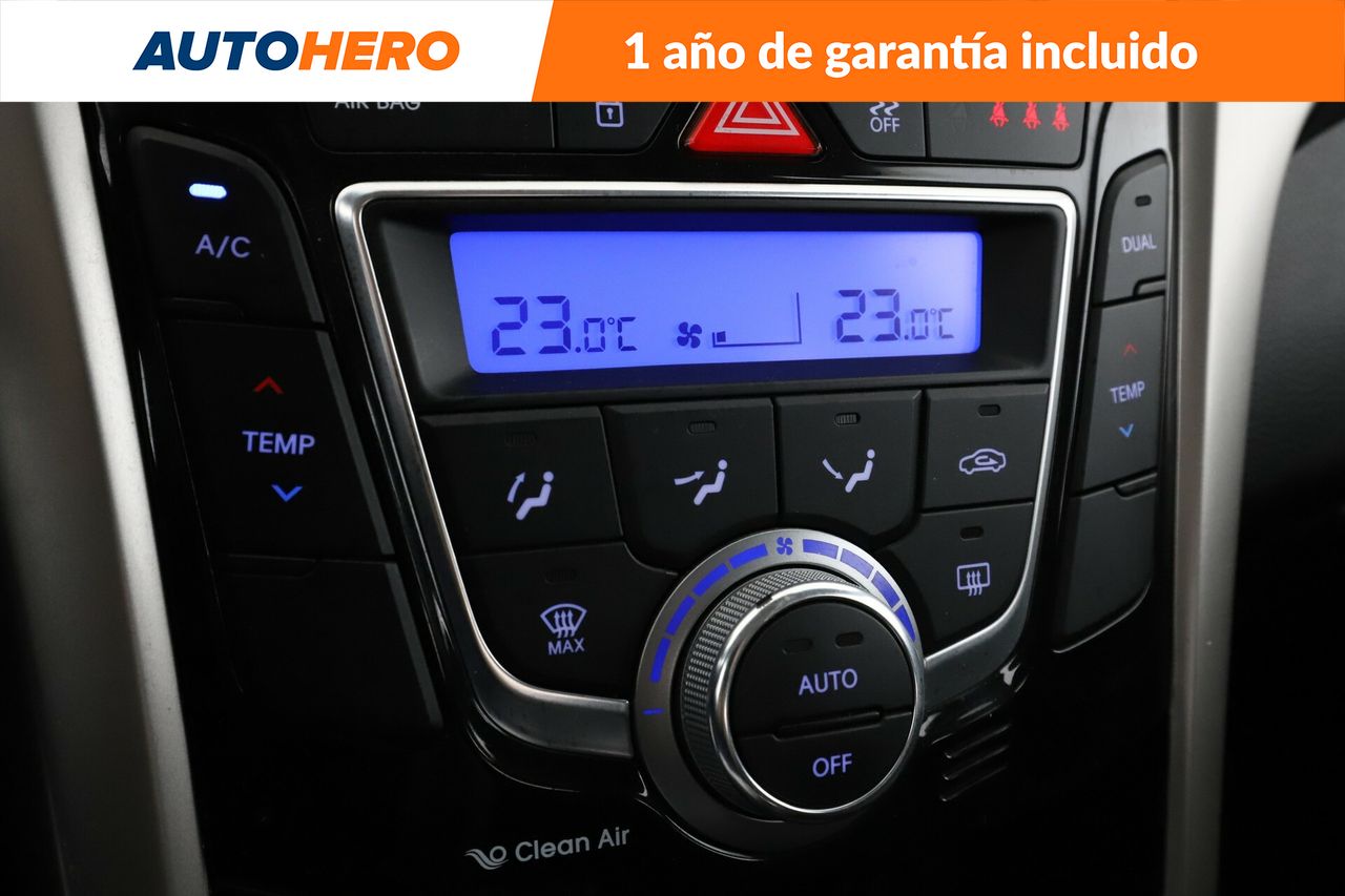 Foto Hyundai i30 26
