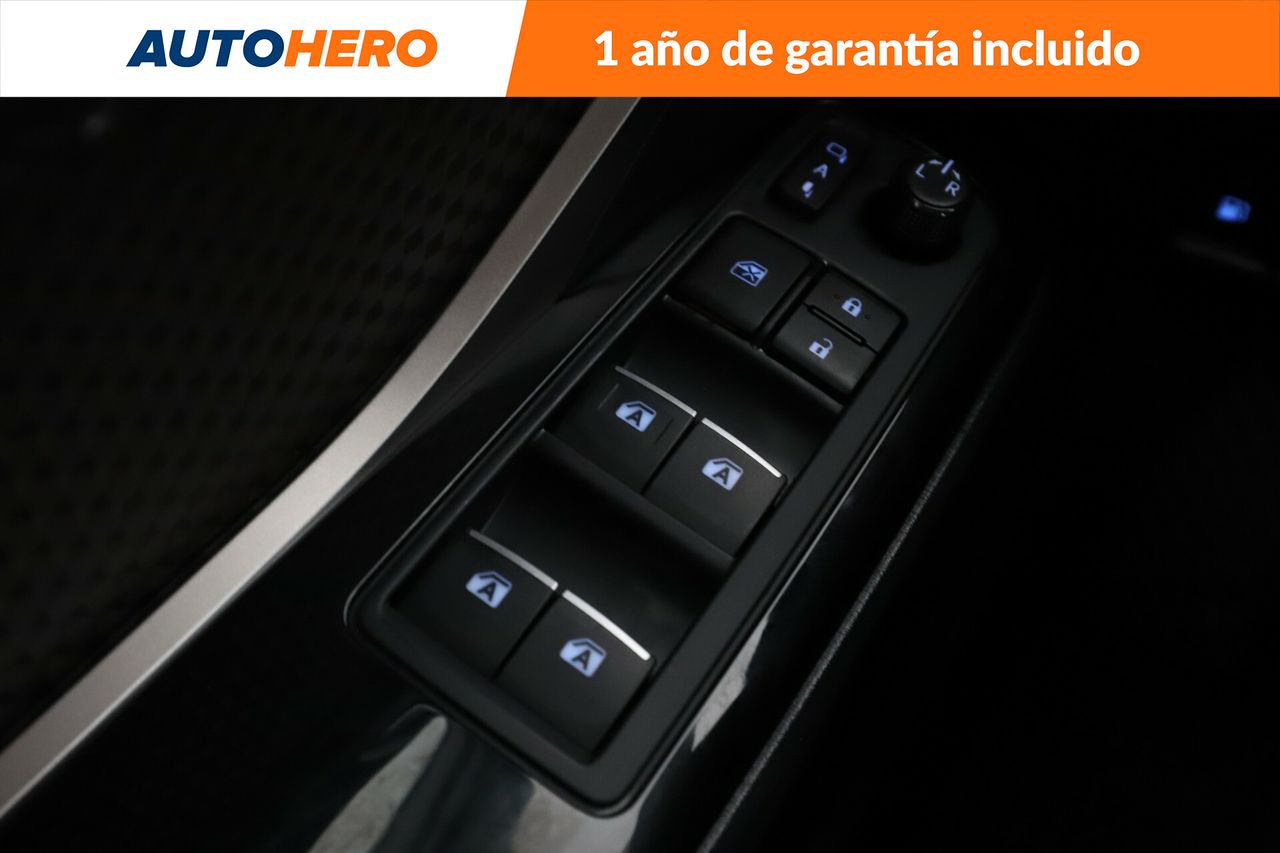 Foto Toyota C-HR 31