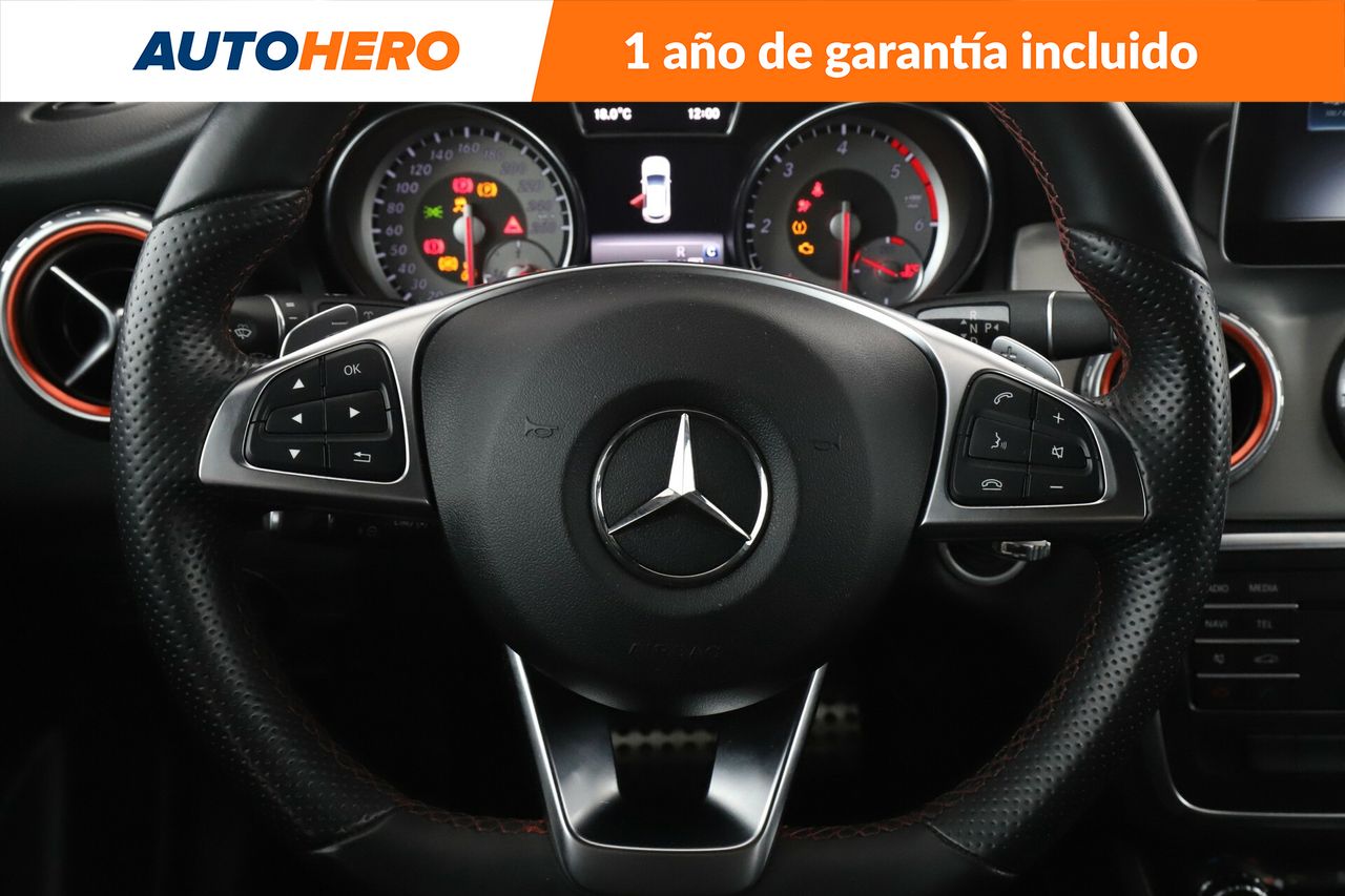 Foto Mercedes-Benz Clase GLA 20