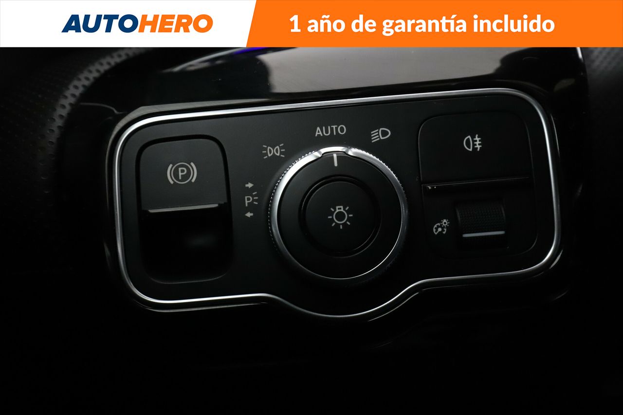 Foto Mercedes-Benz Clase A 30