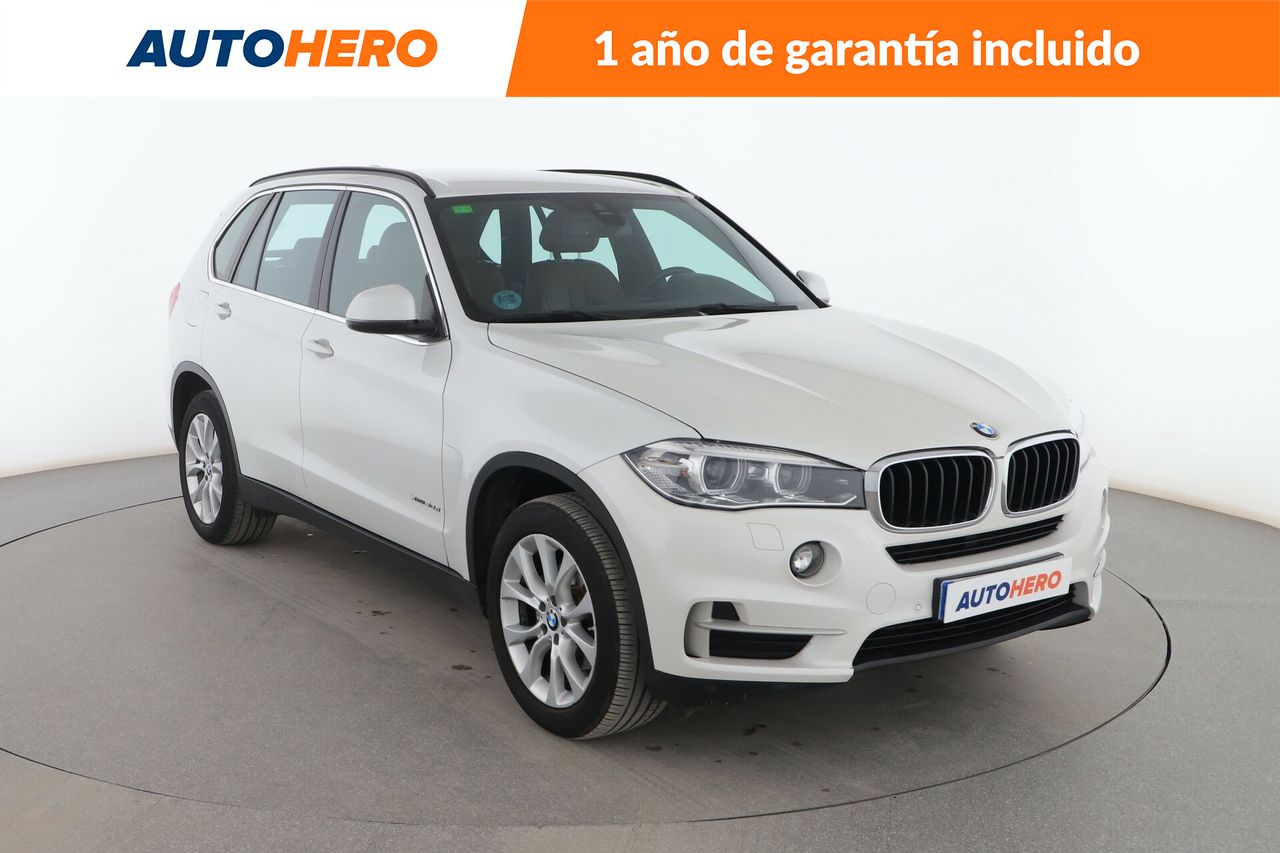 Foto BMW X5 8