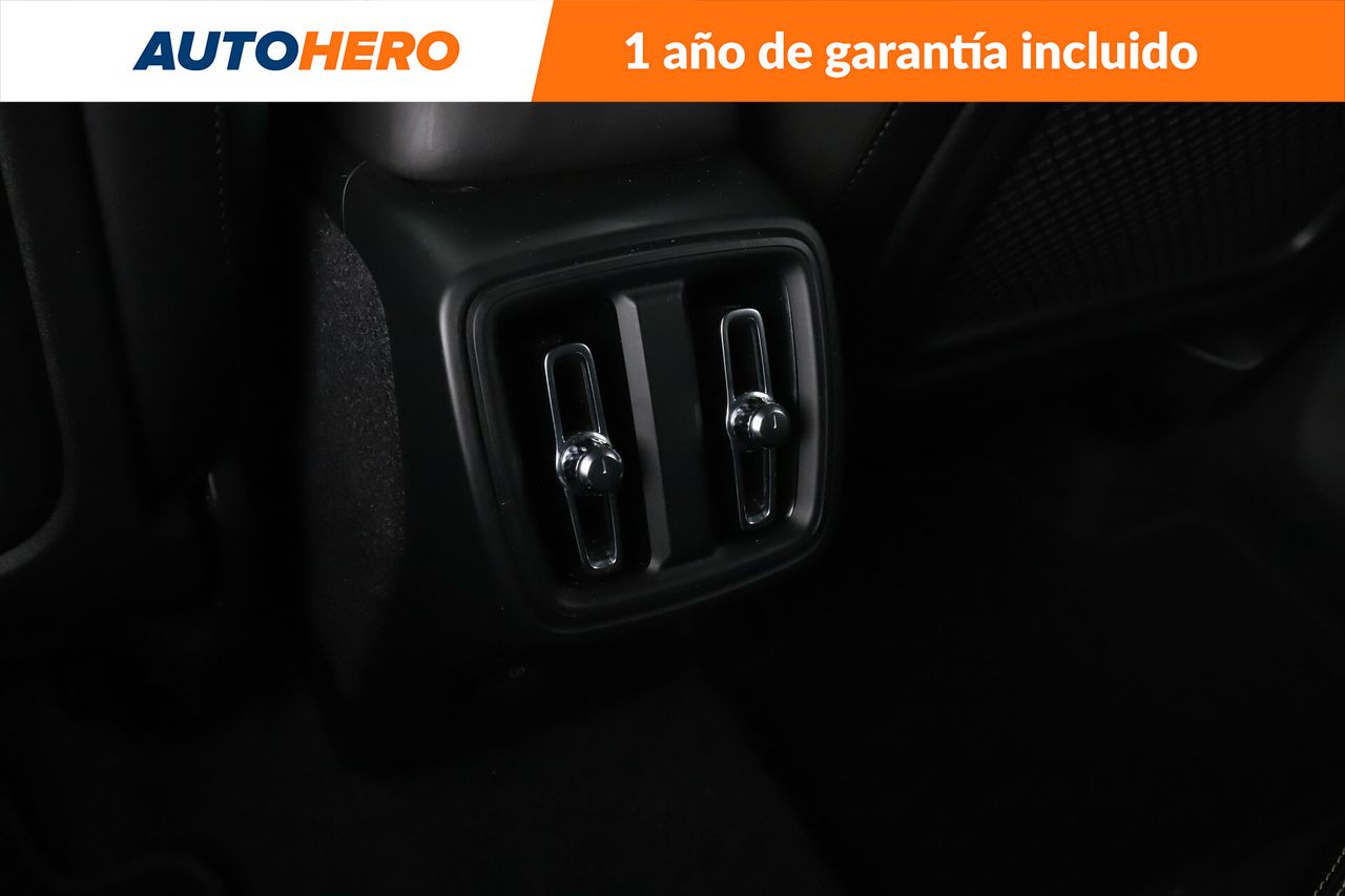 Foto Volvo XC40 32