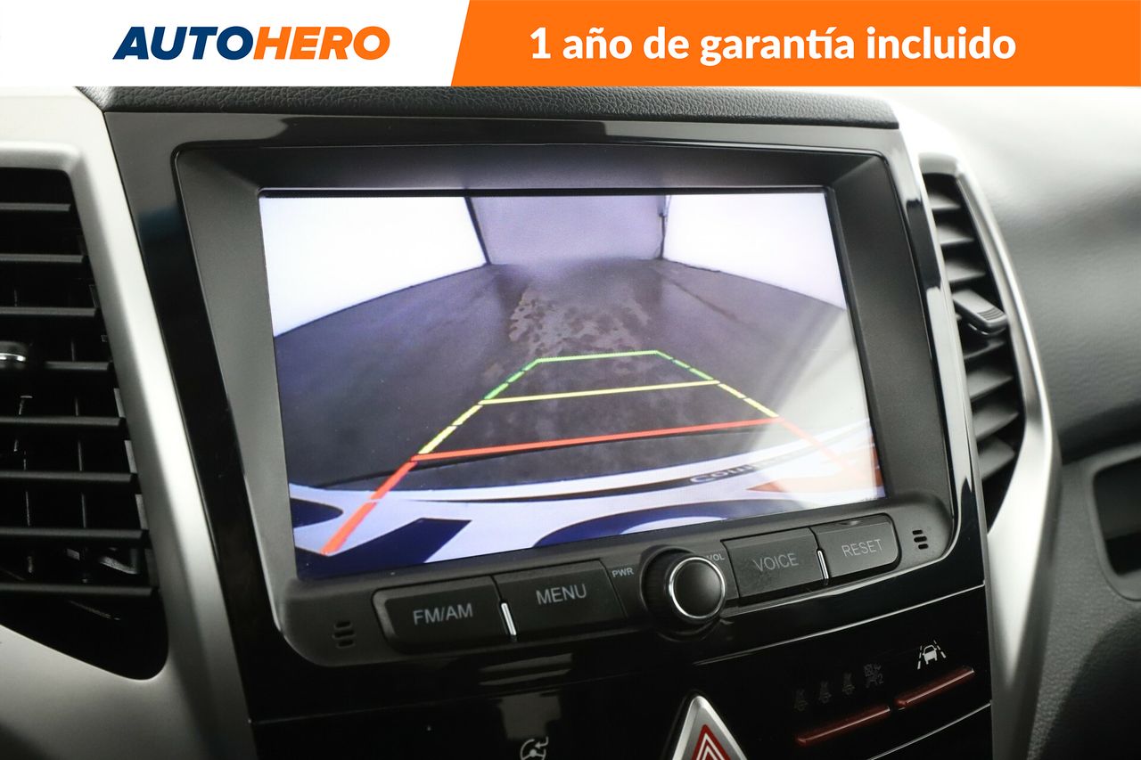 Foto SsangYong Tivoli 25