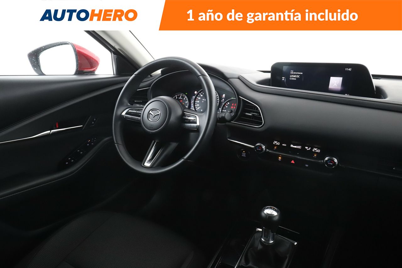 Foto Mazda CX-30 13