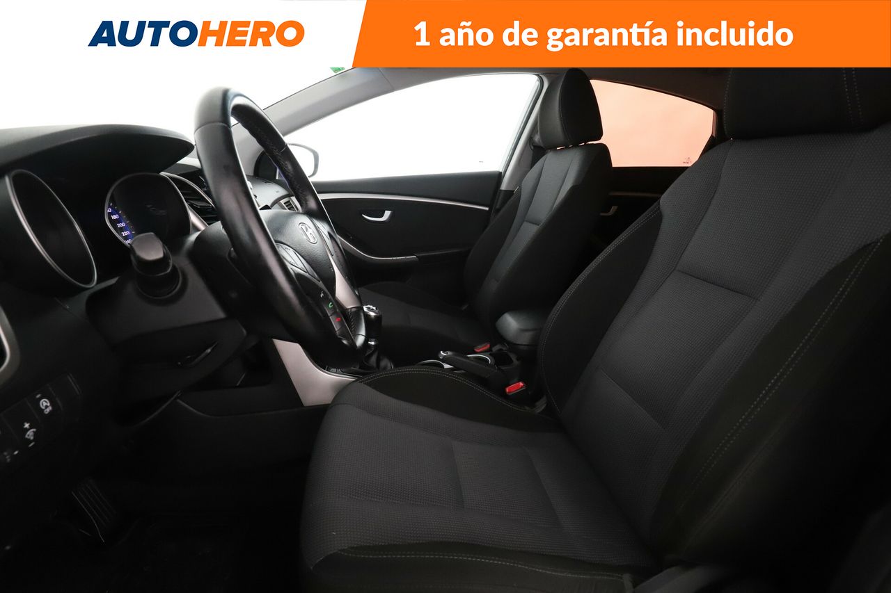 Foto Hyundai i30 10
