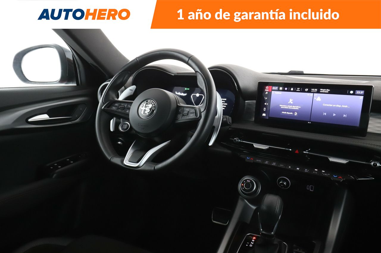 Foto Alfa Romeo Tonale 13