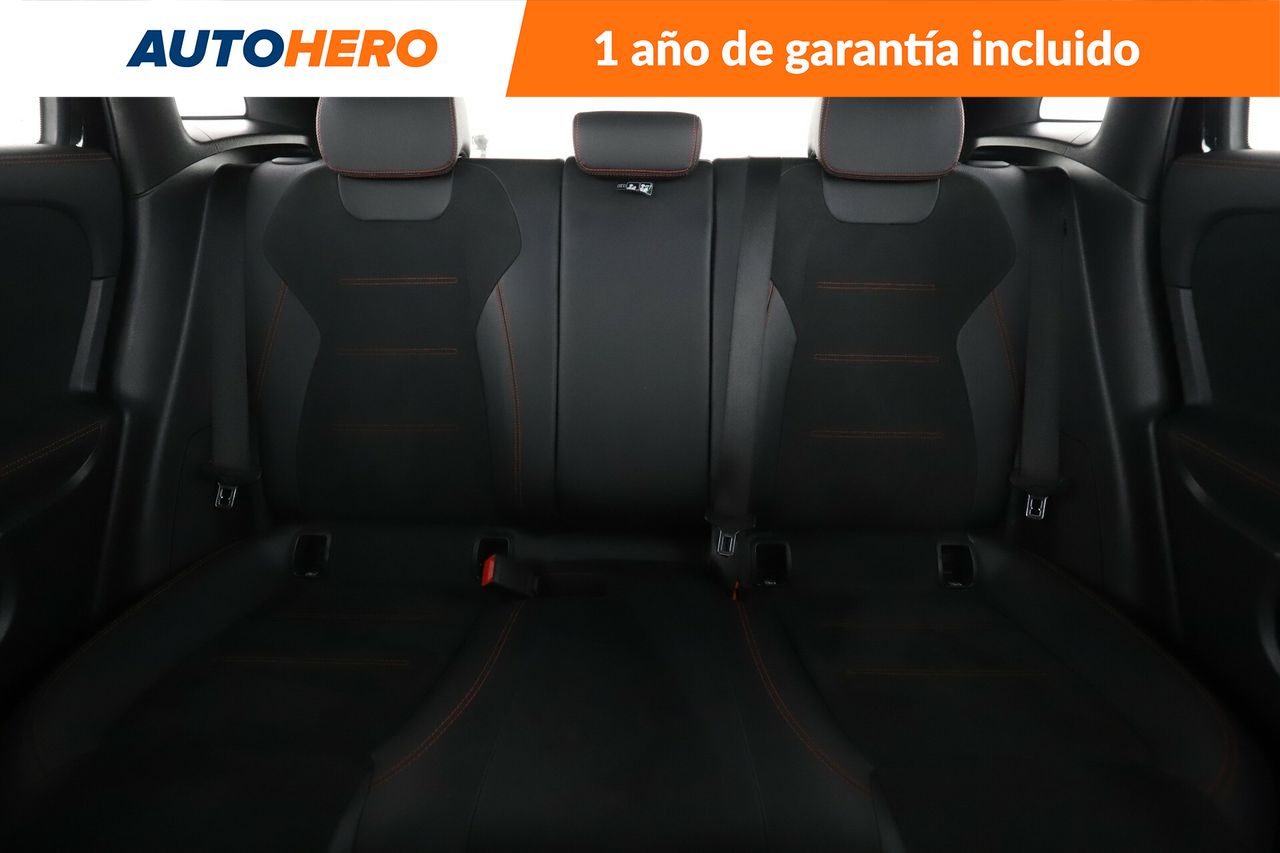Foto Mercedes-Benz Clase GLA 15