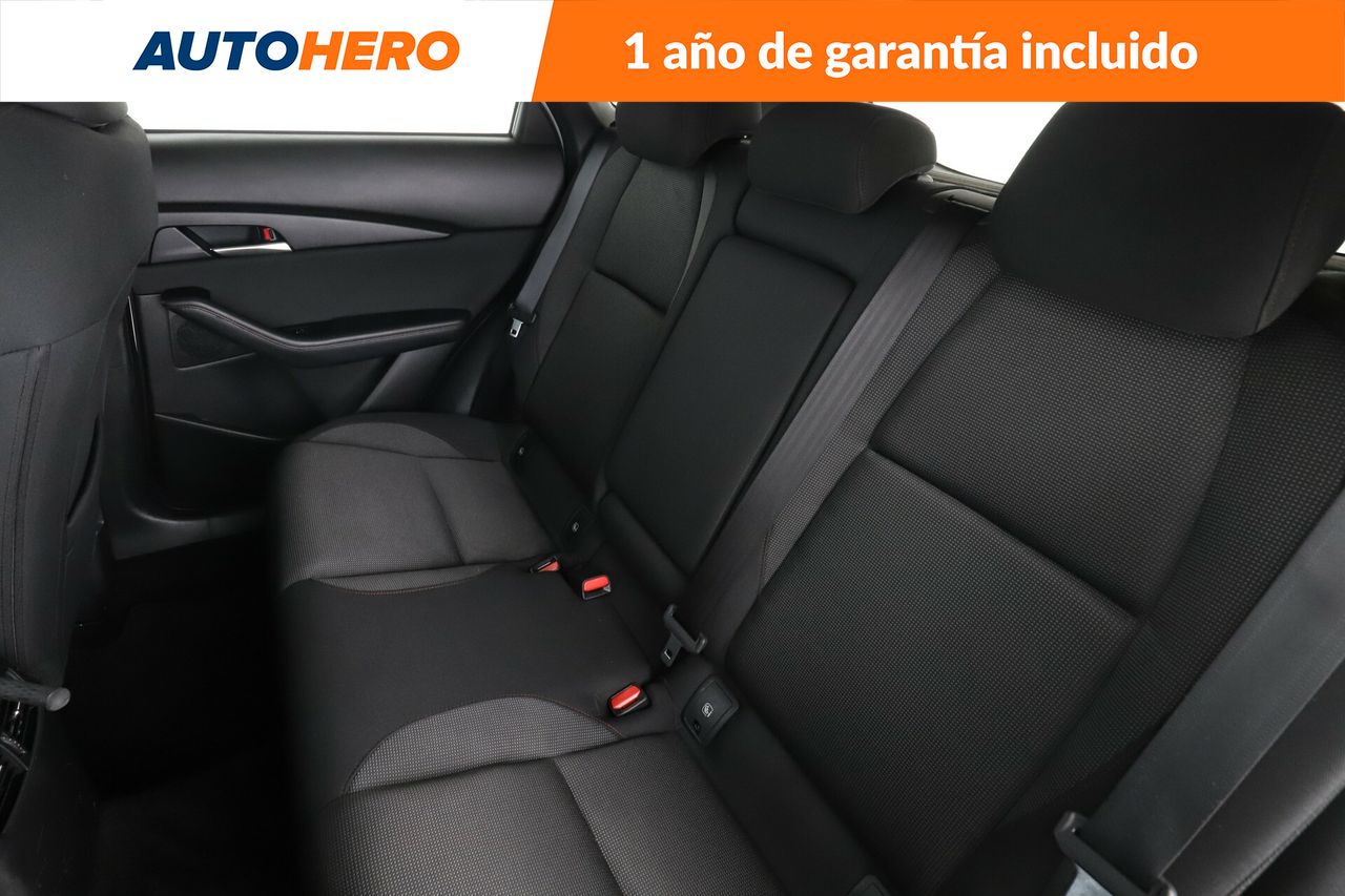 Foto Mazda CX-30 14