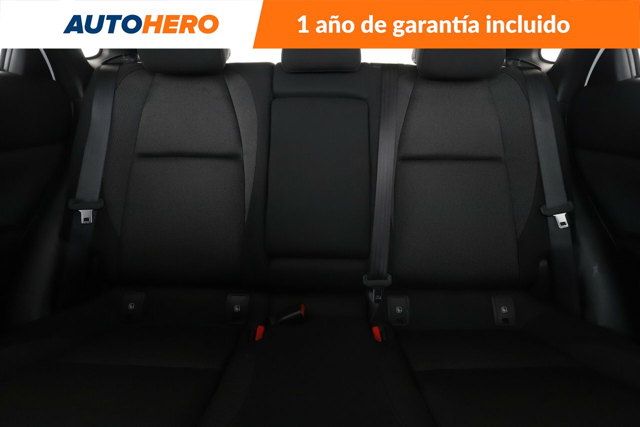 Foto Mazda CX-30 15
