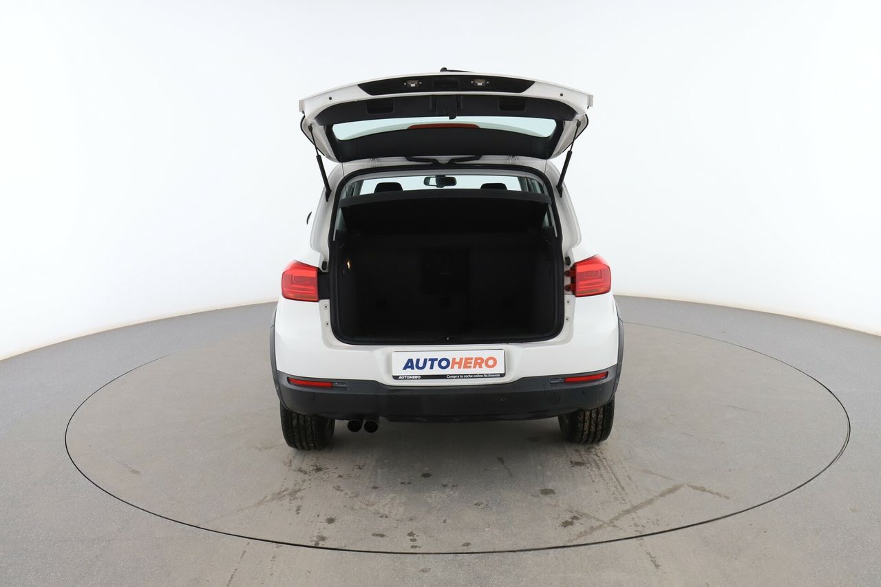 Foto Volkswagen Tiguan 16