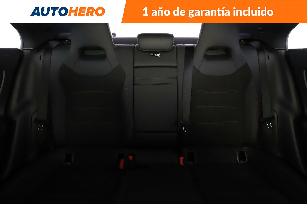 Foto Mercedes-Benz Clase CLA 15