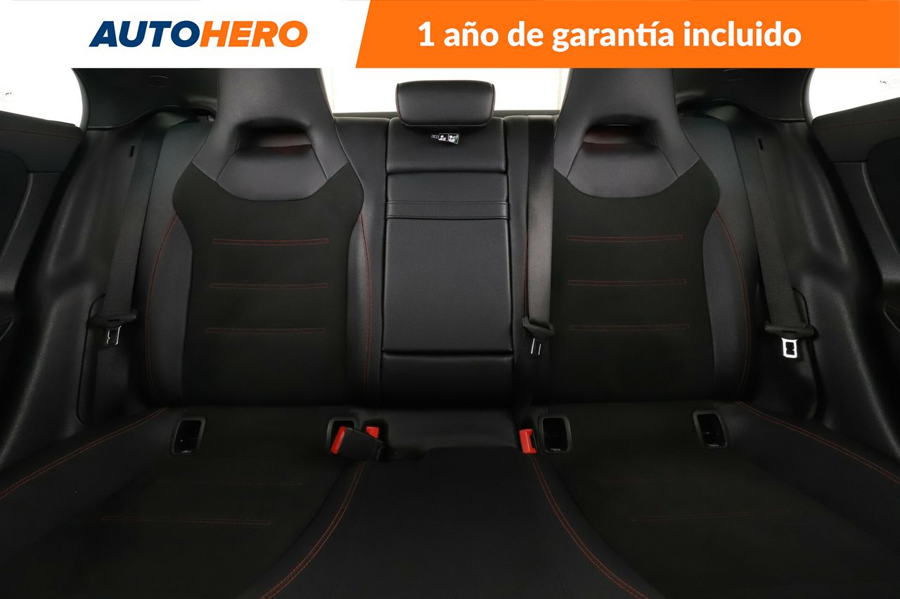 Foto Mercedes-Benz Clase CLA 15