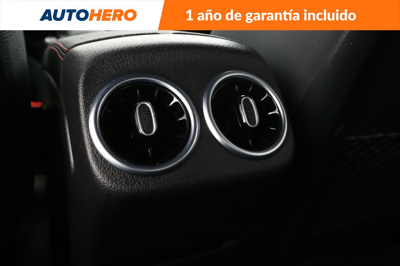 Foto Mercedes-Benz Clase CLA 22