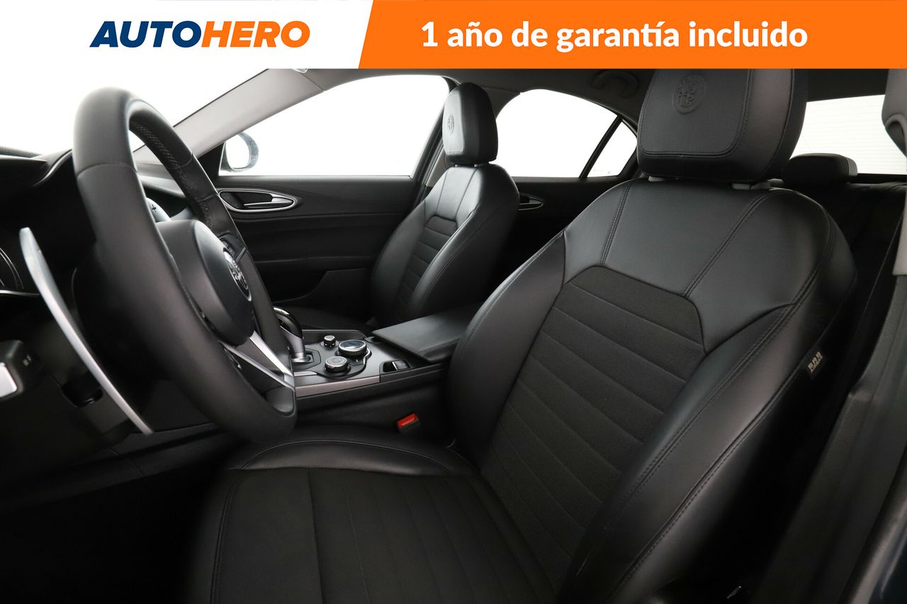 Foto Alfa Romeo Giulia 10