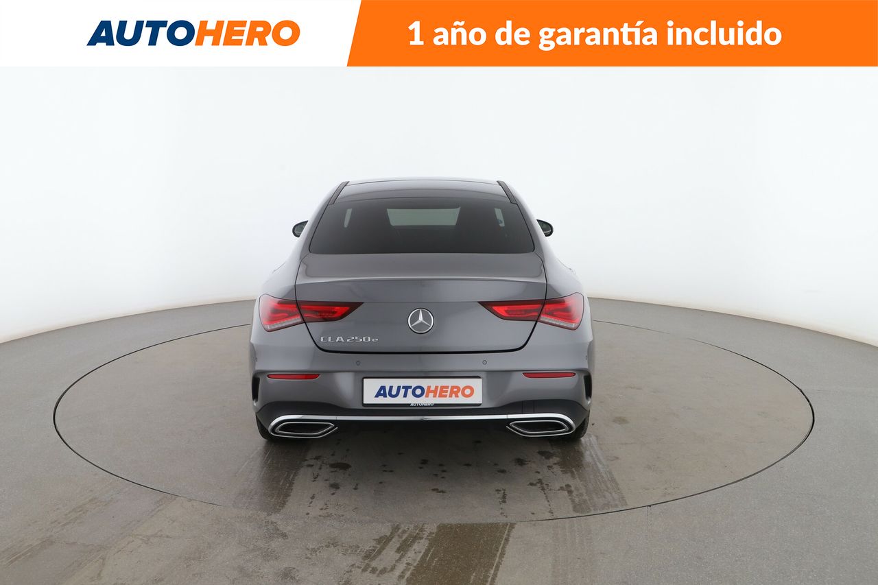 Foto Mercedes-Benz Clase CLA 4