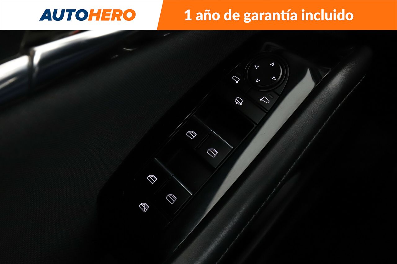 Foto Mazda CX-30 31