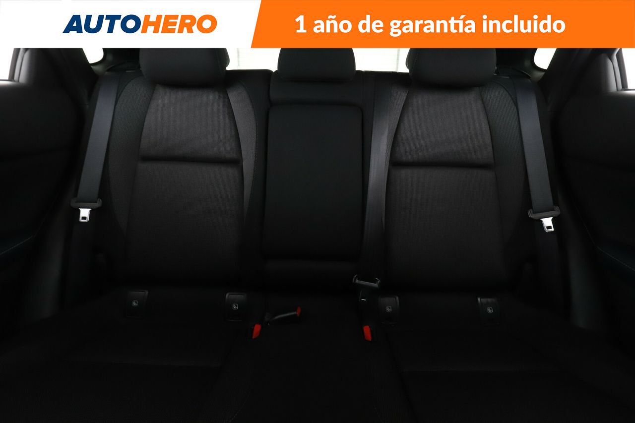 Foto Mazda CX-30 15