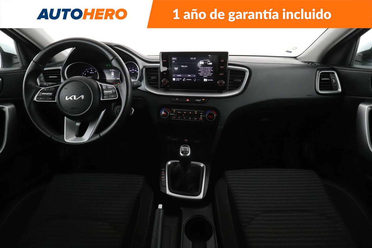 Foto Kia XCeed 13