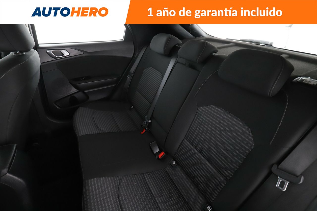 Foto Kia XCeed 15