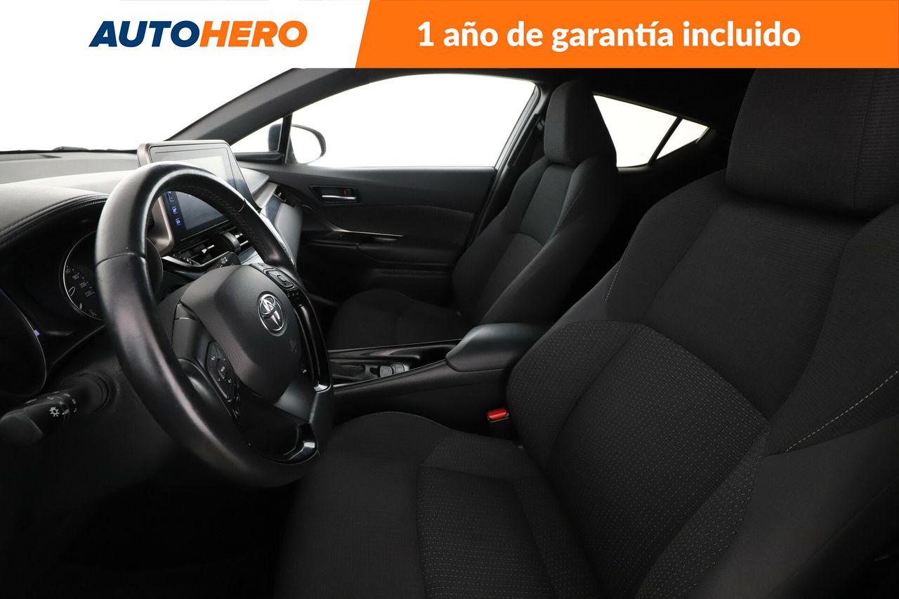 Foto Toyota C-HR 10
