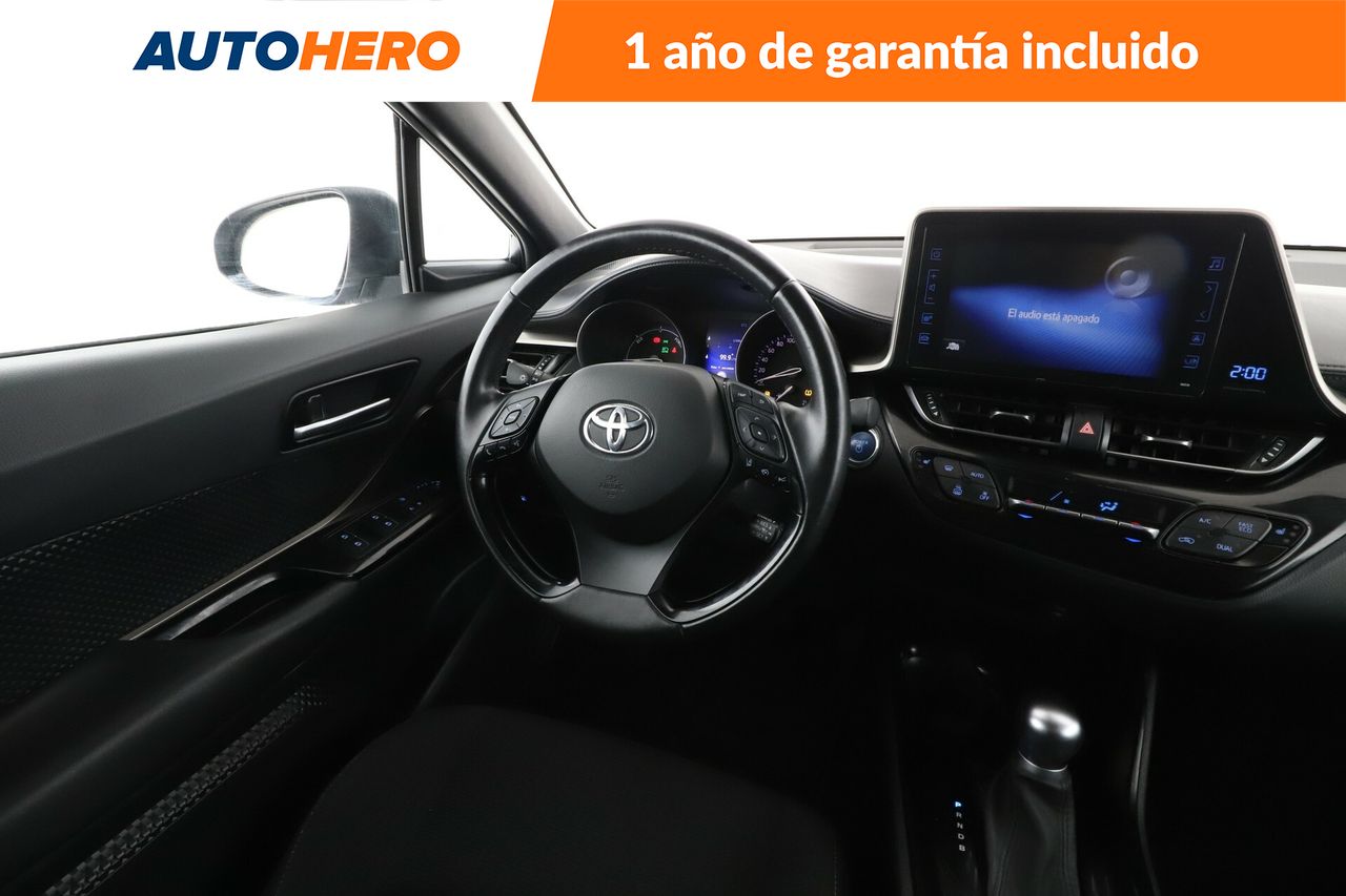 Foto Toyota C-HR 13