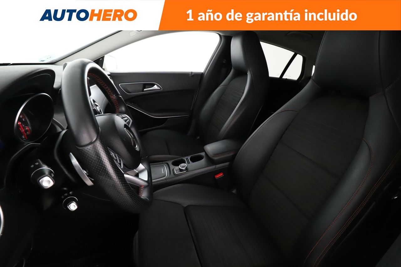 Foto Mercedes-Benz Clase CLA 10