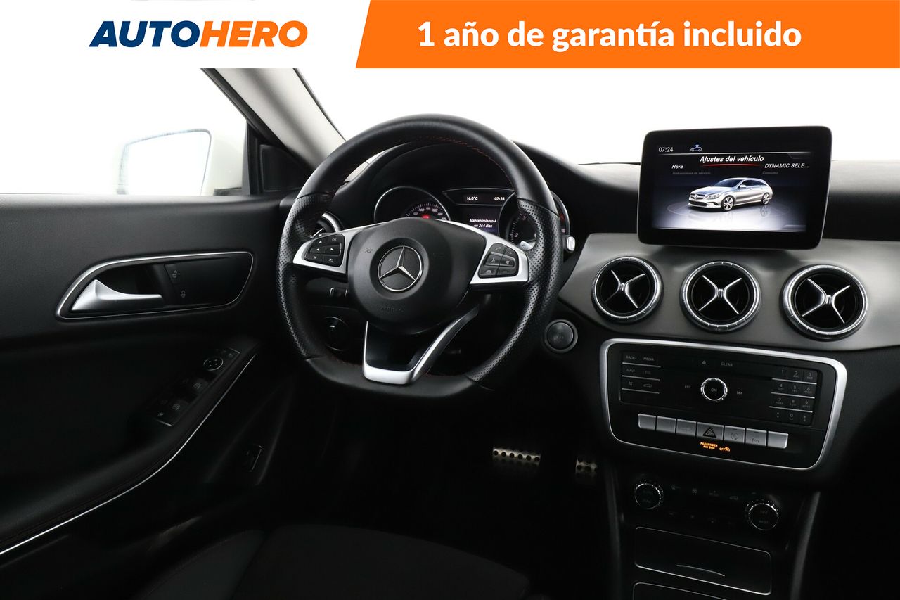 Foto Mercedes-Benz Clase CLA 13