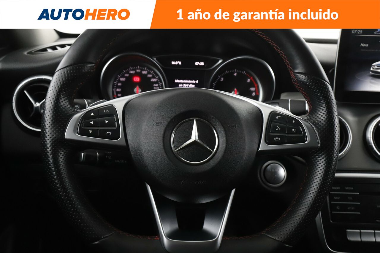 Foto Mercedes-Benz Clase CLA 19