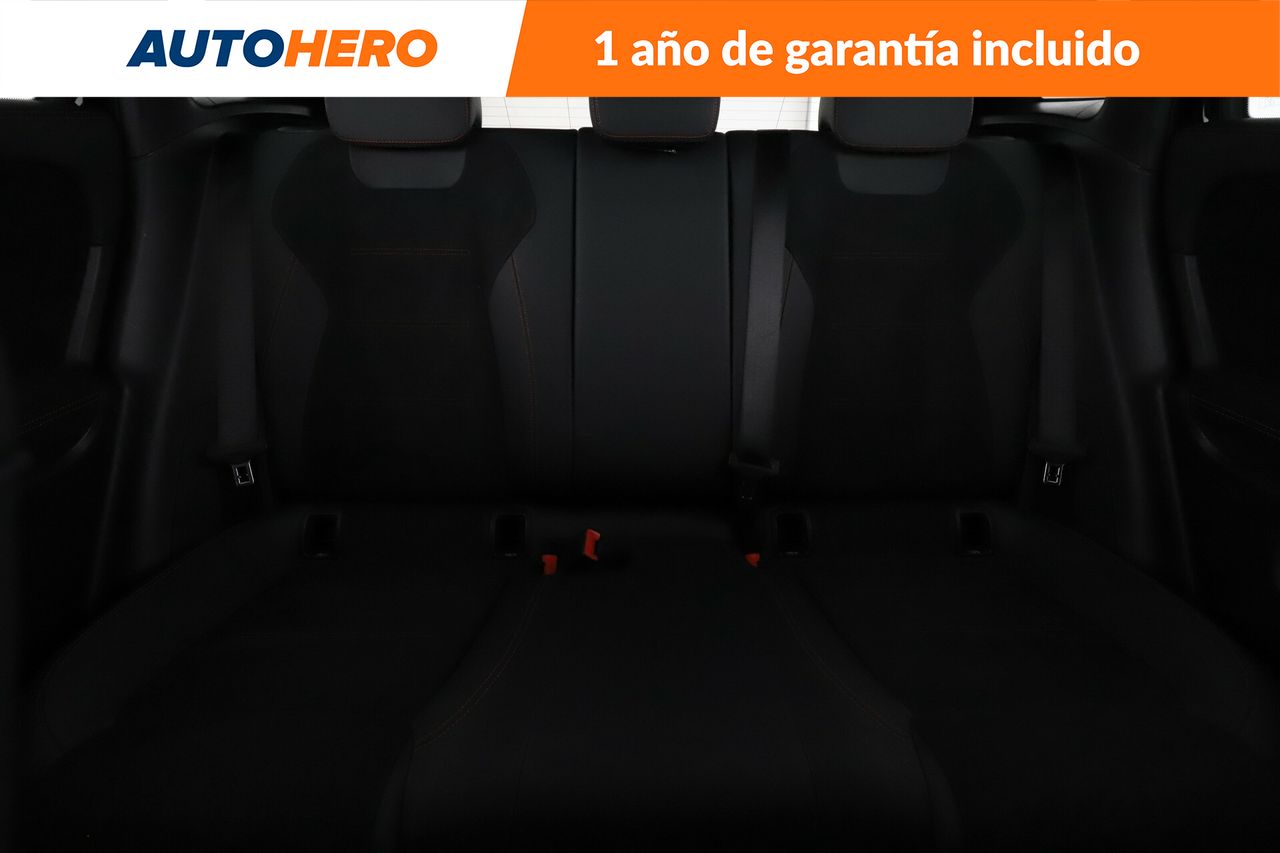 Foto Mercedes-Benz Clase GLA 15