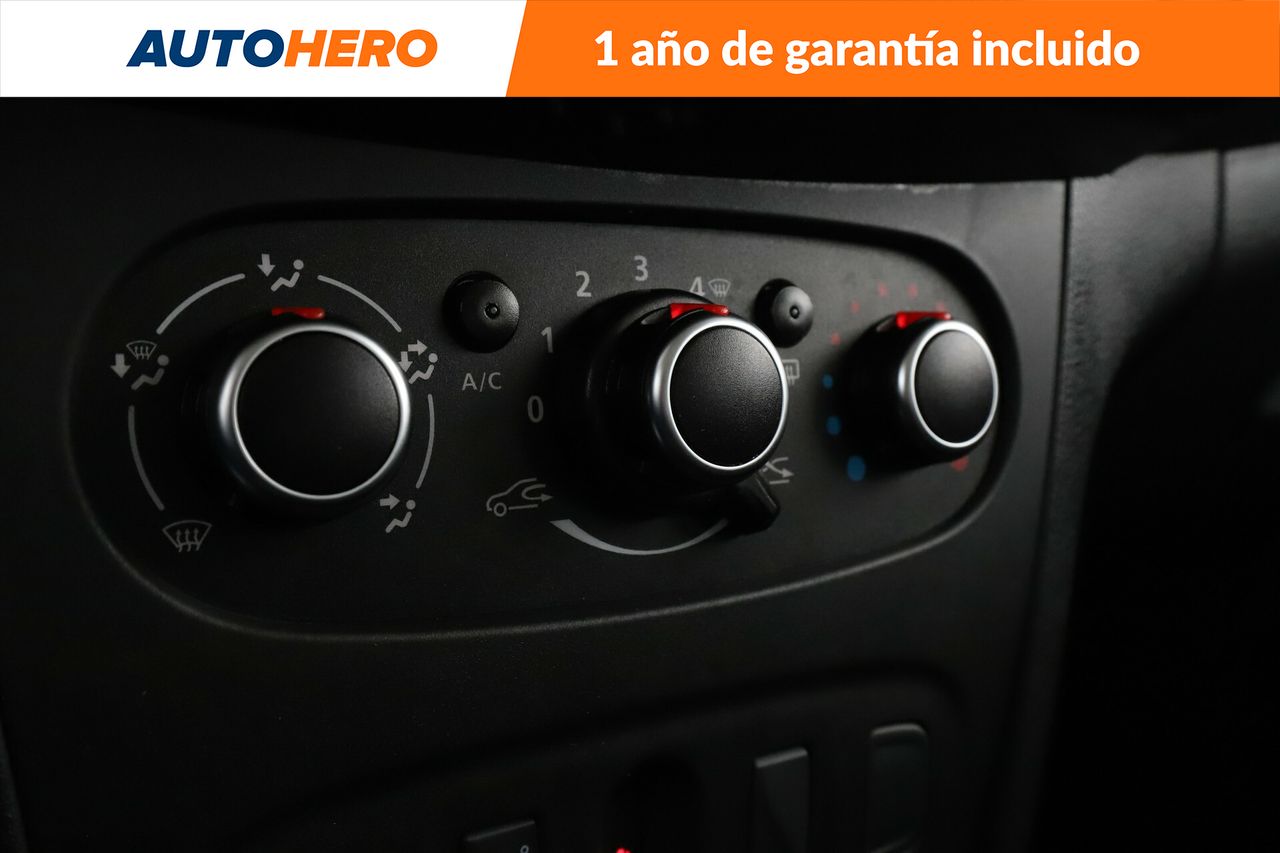 Foto Dacia Sandero 23