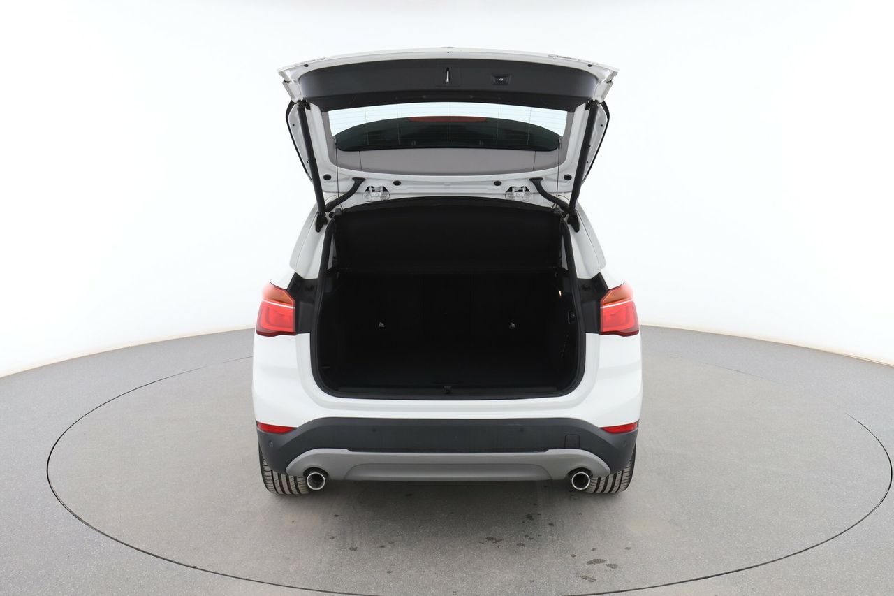Foto BMW X1 16