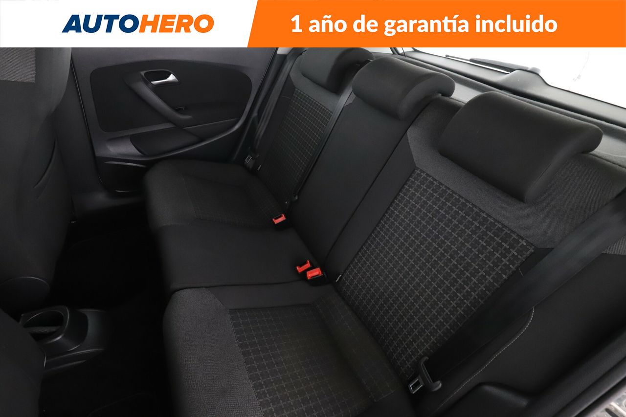 Foto Volkswagen Polo 14